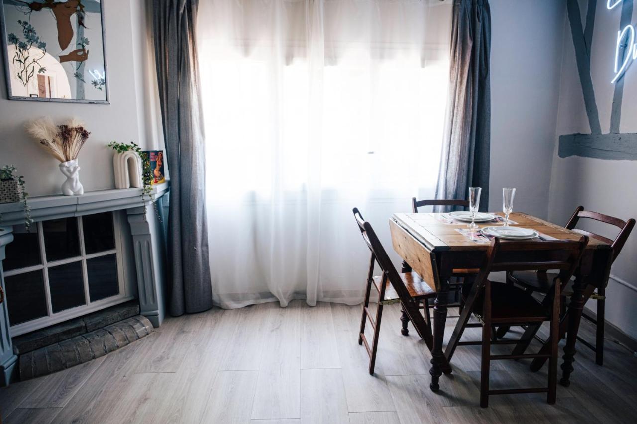 Loveroom Du Perche : Maison Avec Balneo Moulins-la-Marche Exterior foto